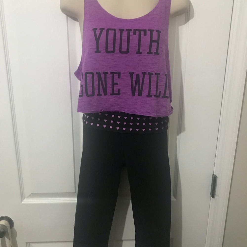 Yoga pants Capris and crop top combo